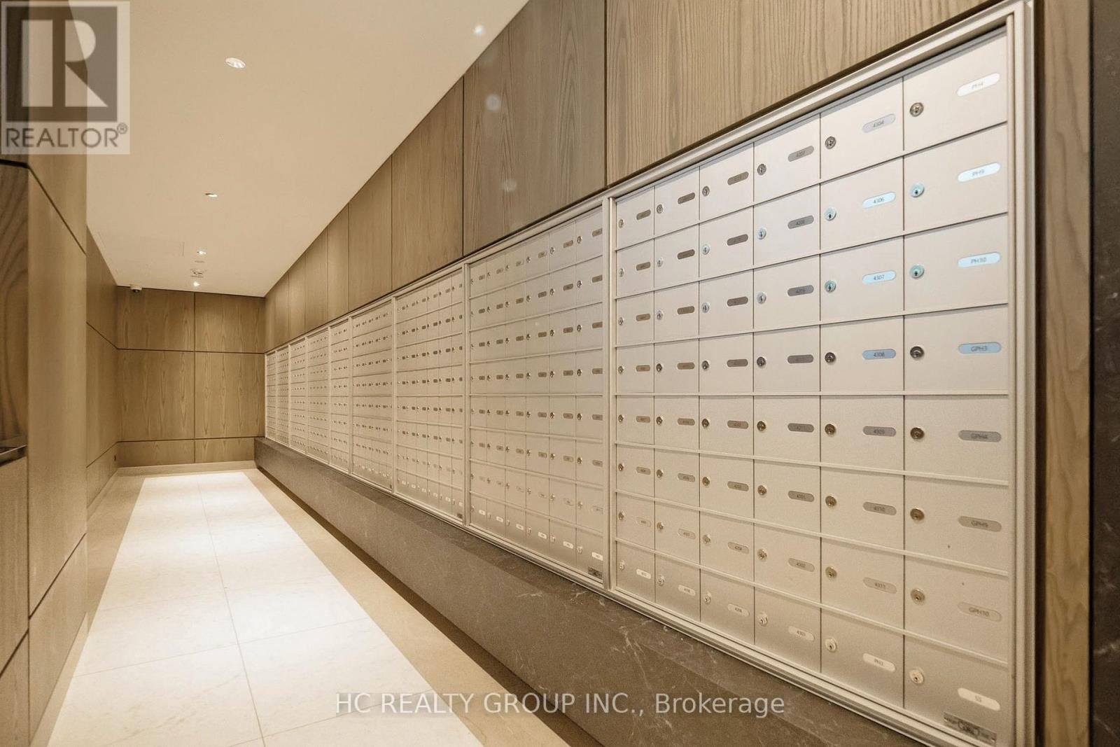 222 - 30 Inn On The Park Drive, Toronto, Ontario  M3C 0P7 - Photo 37 - C12701894