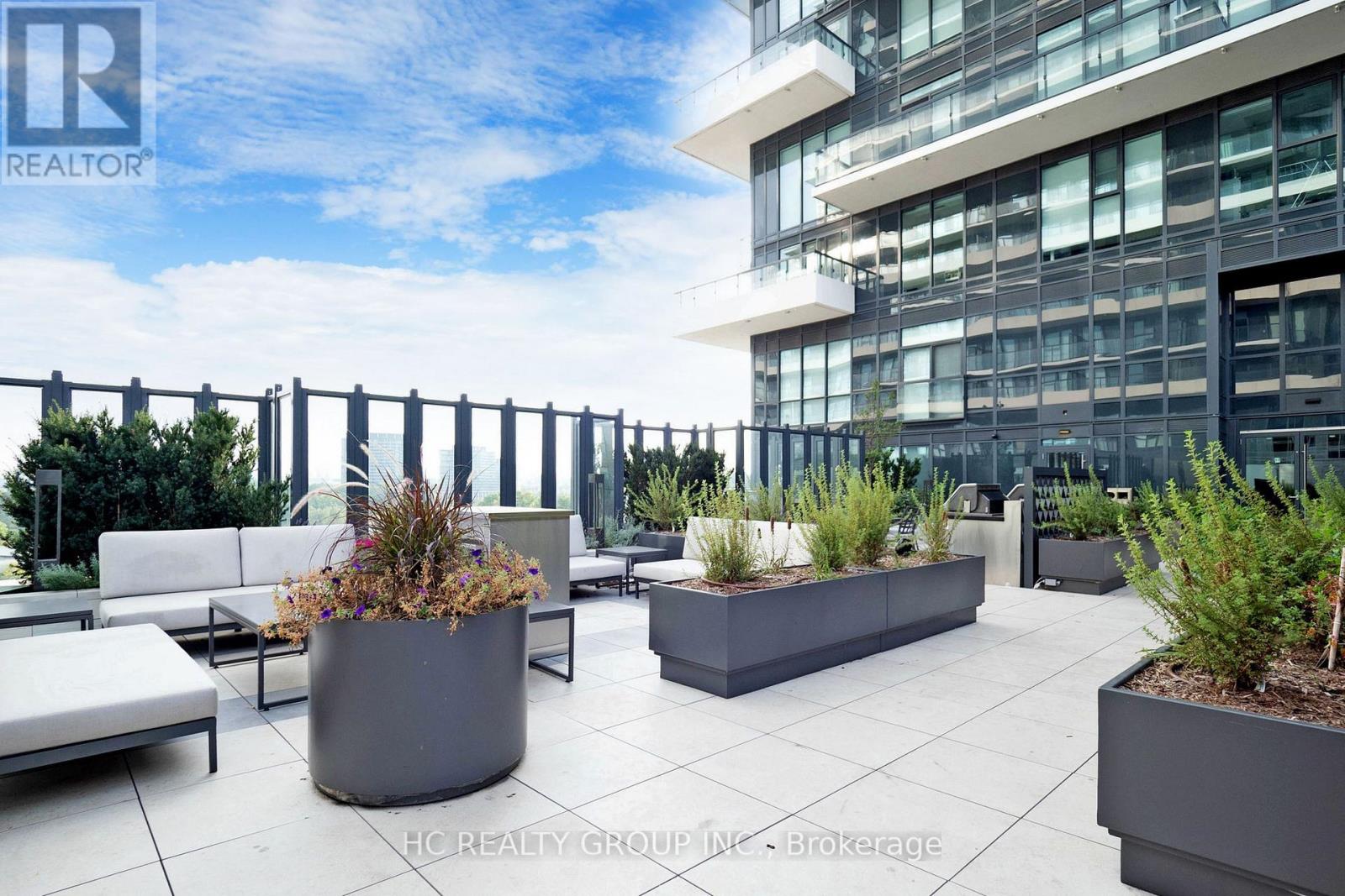 222 - 30 Inn On The Park Drive, Toronto, Ontario  M3C 0P7 - Photo 42 - C12701894