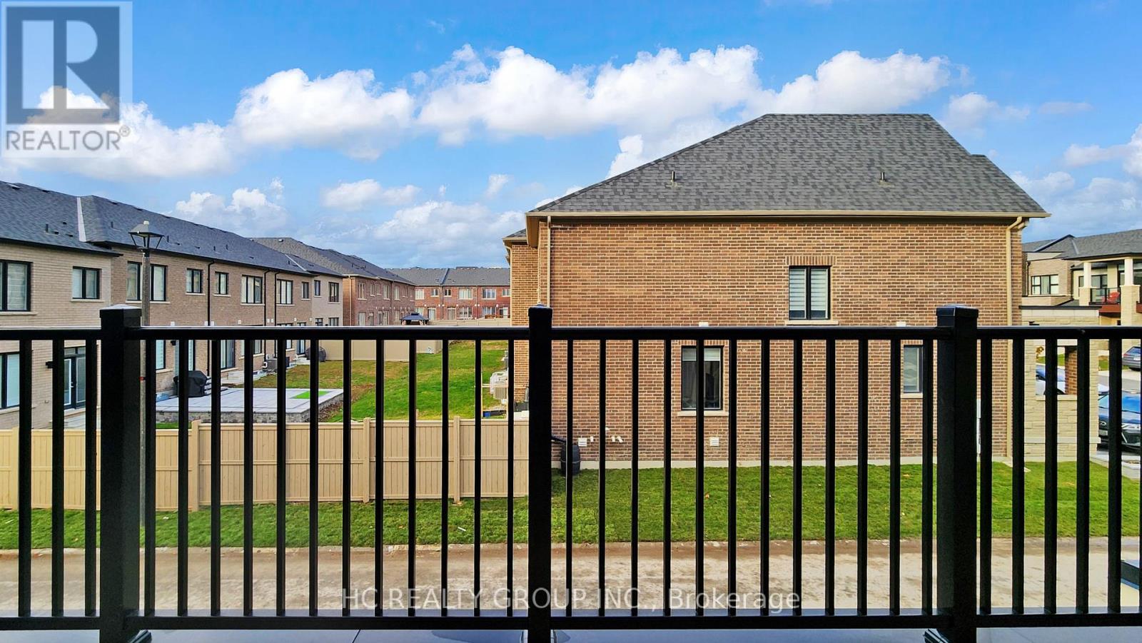 46 York Downs Boulevard, Markham, Ontario  L6C 3K3 - Photo 19 - N12701898