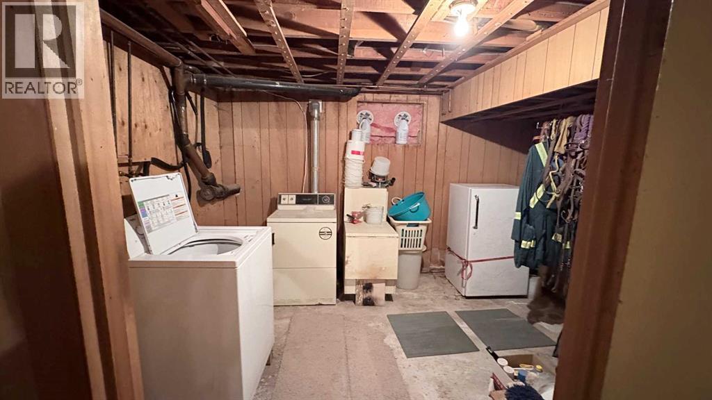 8029 Twp 102, Seven Persons, Alberta  T0K 1Z0 - Photo 13 - A2277832