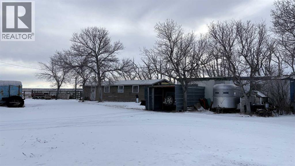 8029 Twp 102, Seven Persons, Alberta  T0K 1Z0 - Photo 24 - A2277832