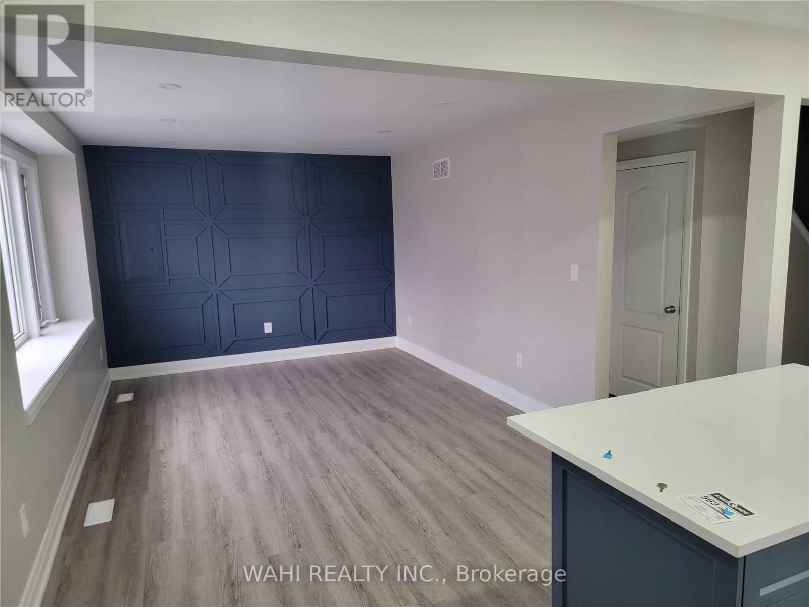 Upper - 108 Adair Avenue S, Hamilton, Ontario  L8K 3S5 - Photo 3 - X12701888