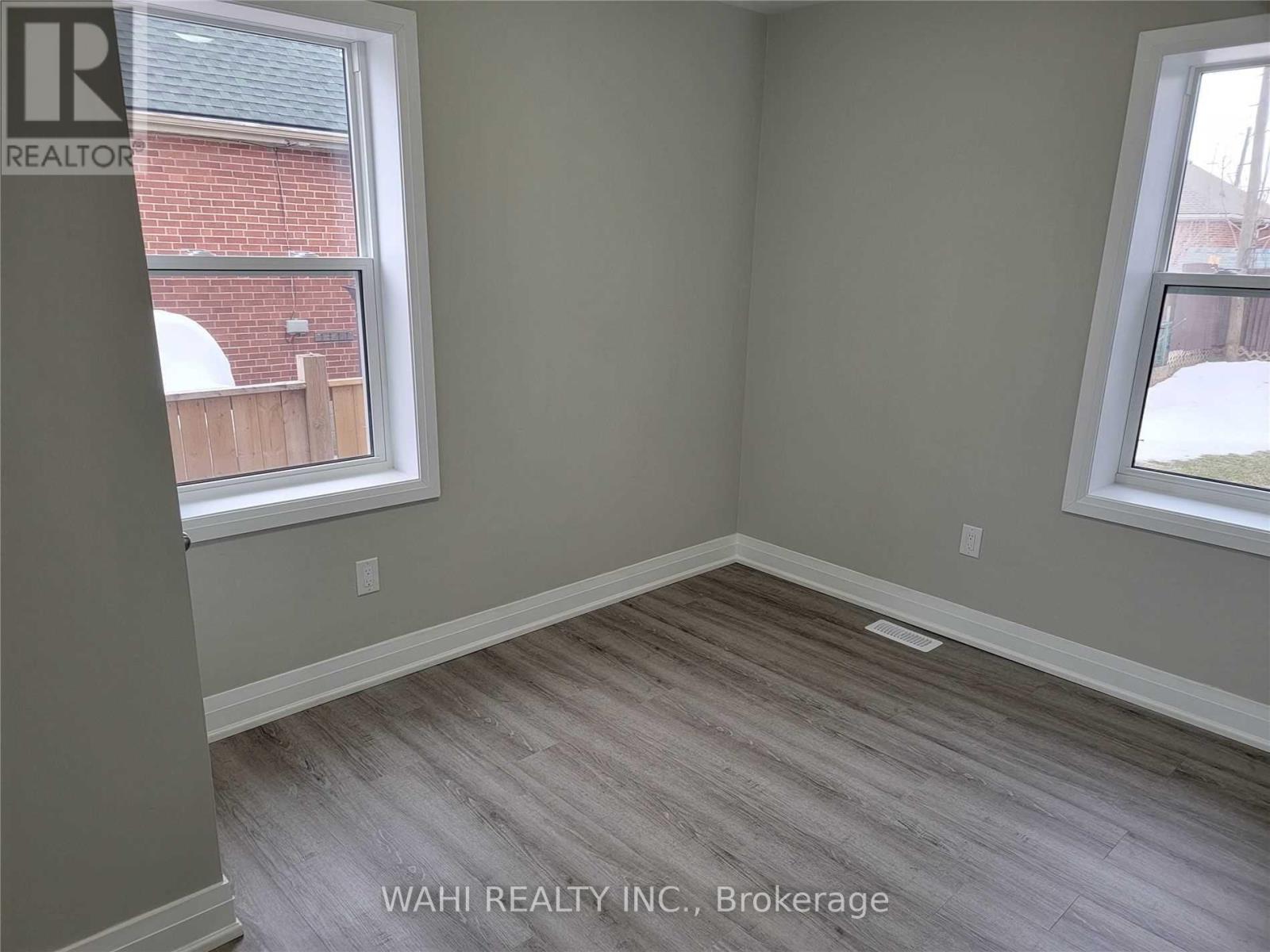 Upper - 108 Adair Avenue S, Hamilton, Ontario  L8K 3S5 - Photo 4 - X12701888