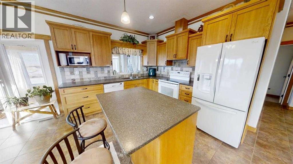 62072 Range Rd 215, Welling, Alberta  T0K 2N0 - Photo 8 - A2279711