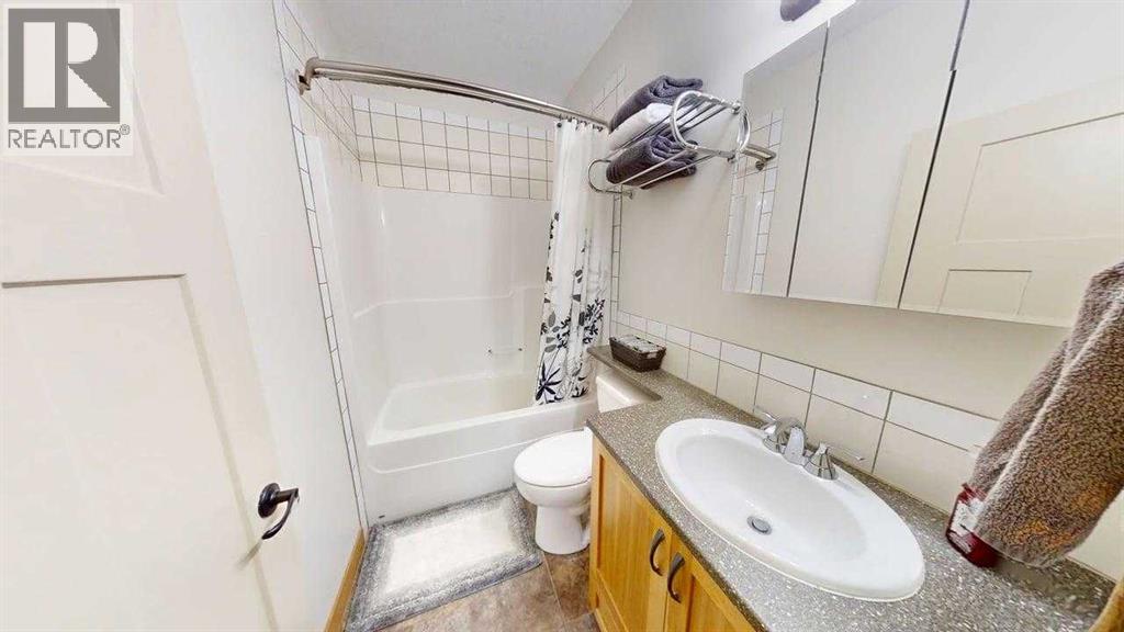 62072 Range Rd 215, Welling, Alberta  T0K 2N0 - Photo 19 - A2279711