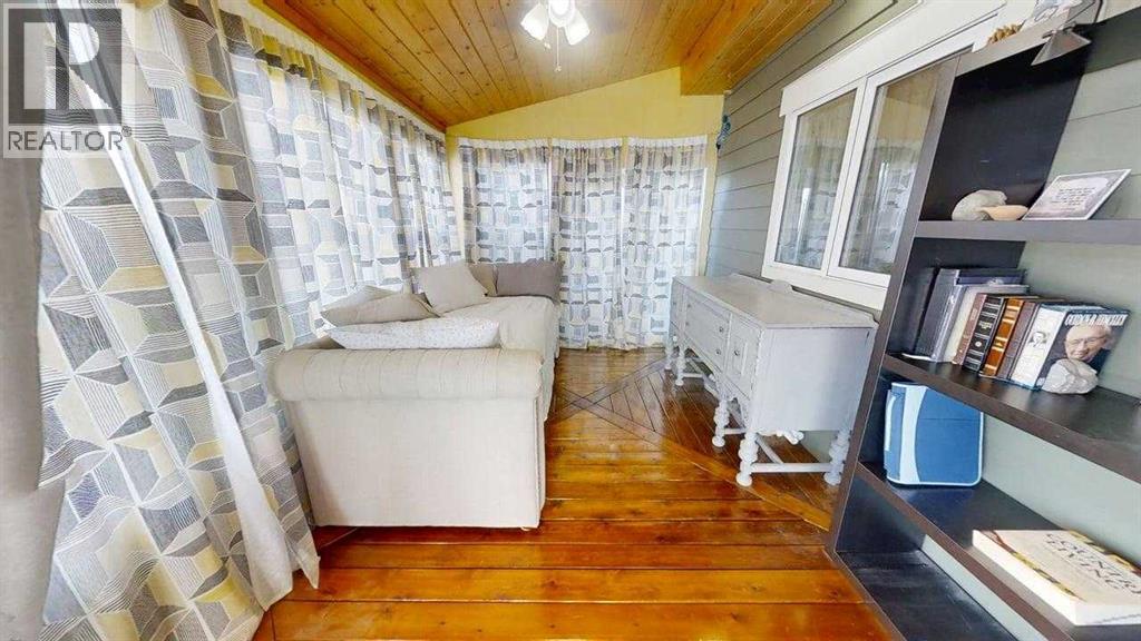 62072 Range Rd 215, Welling, Alberta  T0K 2N0 - Photo 15 - A2279711