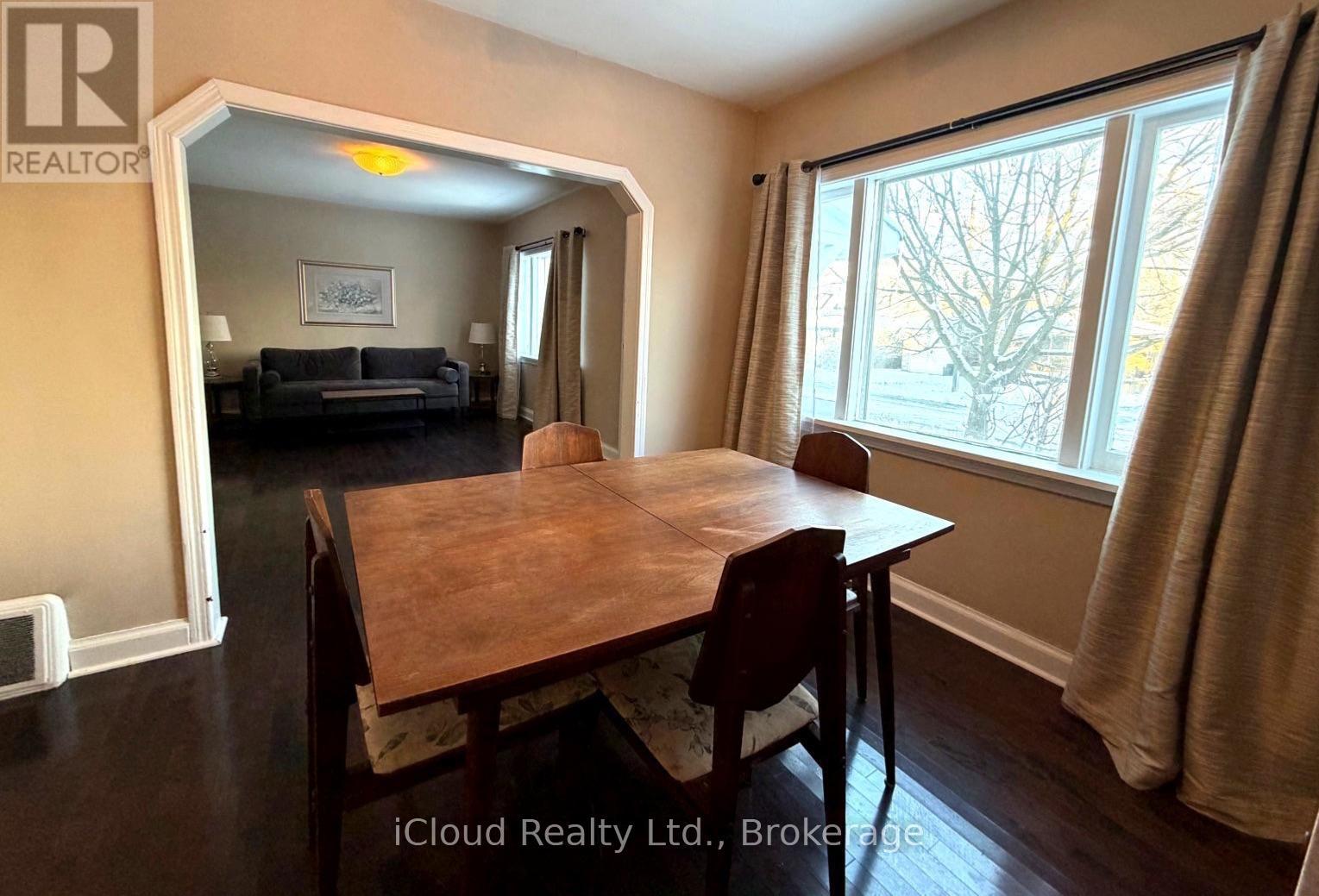 36 Fairwood Crescent, Toronto, Ontario  M1E 3T3 - Photo 4 - E12645012