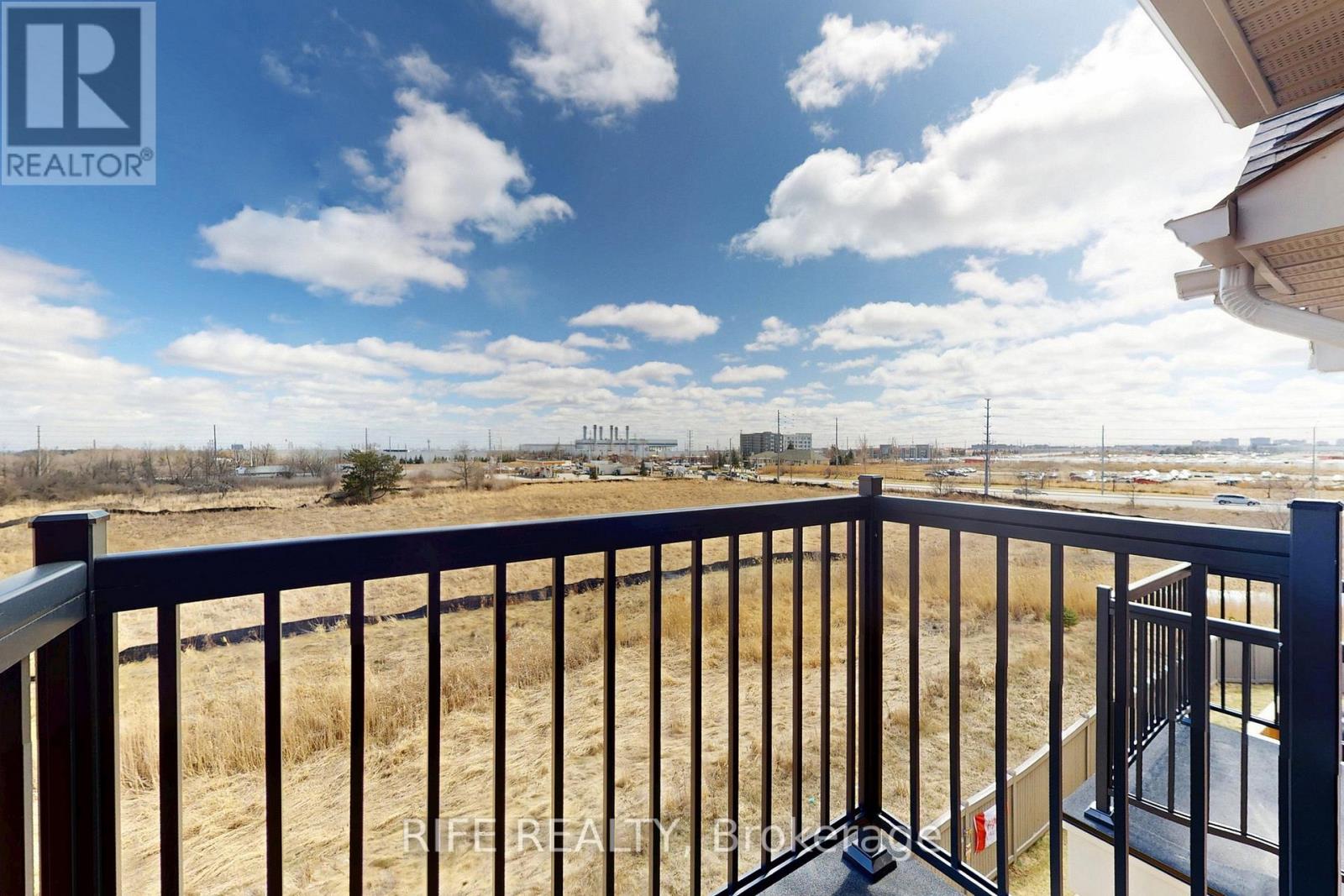 9 Bretlon Street, Brampton, Ontario  L6P 4N8 - Photo 30 - W12588278