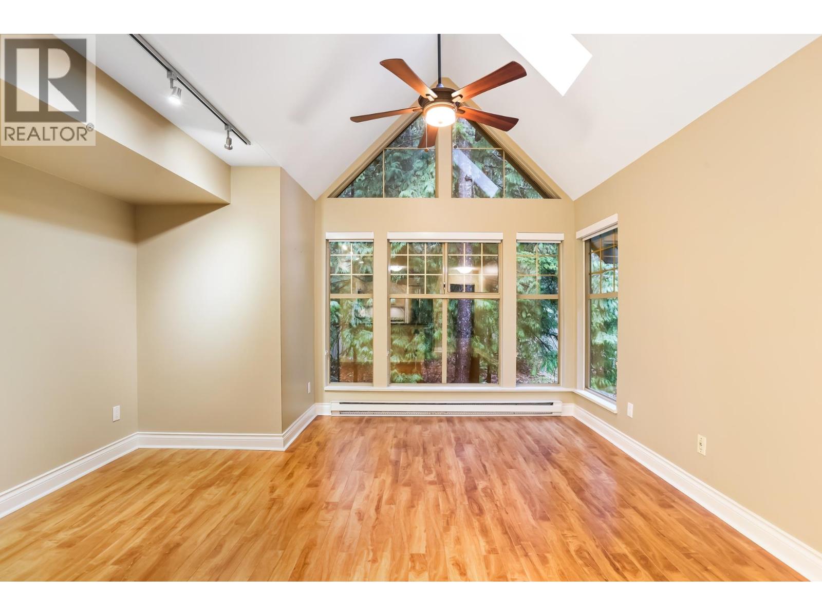 303 180 Ravine Drive, Port Moody, British Columbia  V3H 4Z3 - Photo 10 - R3080039