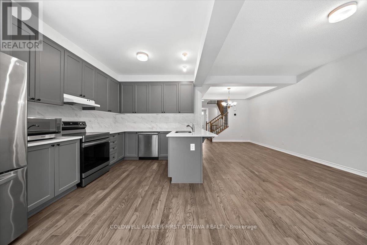 509 Flagstaff Drive, Ottawa, Ontario  K2J 6W1 - Photo 10 - X12701900