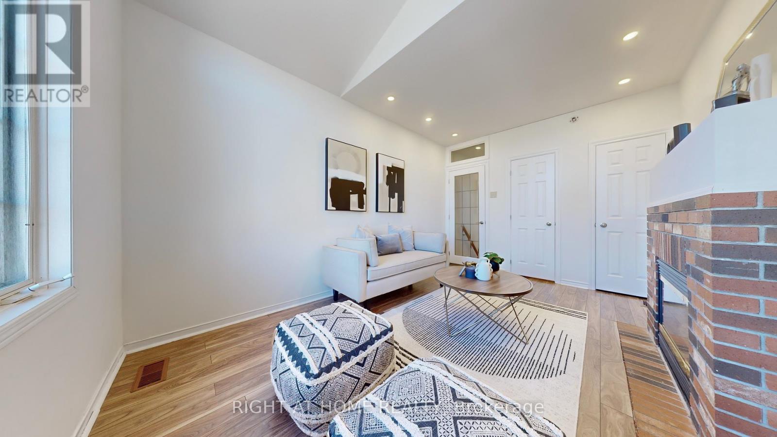 112 Creekwood Crescent, Whitby, Ontario  L1R 2K4 - Photo 11 - E12701910