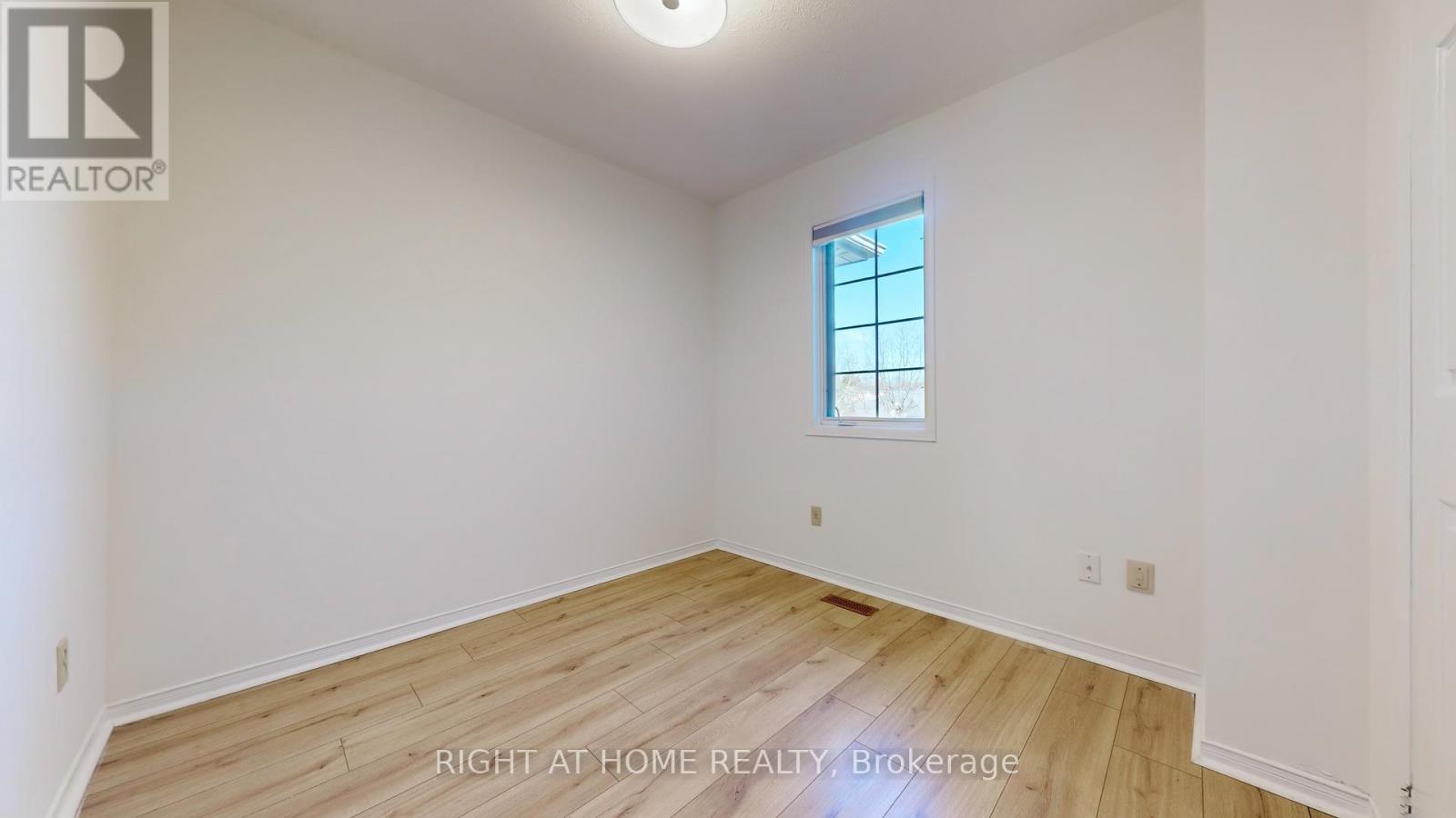 112 Creekwood Crescent, Whitby, Ontario  L1R 2K4 - Photo 16 - E12701910