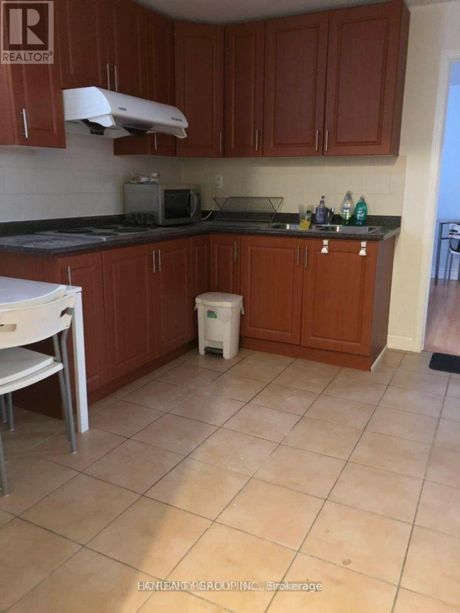 217 Milliken Meadows Drive, Markham, Ontario  L3R 0V9 - Photo 4 - N12701902