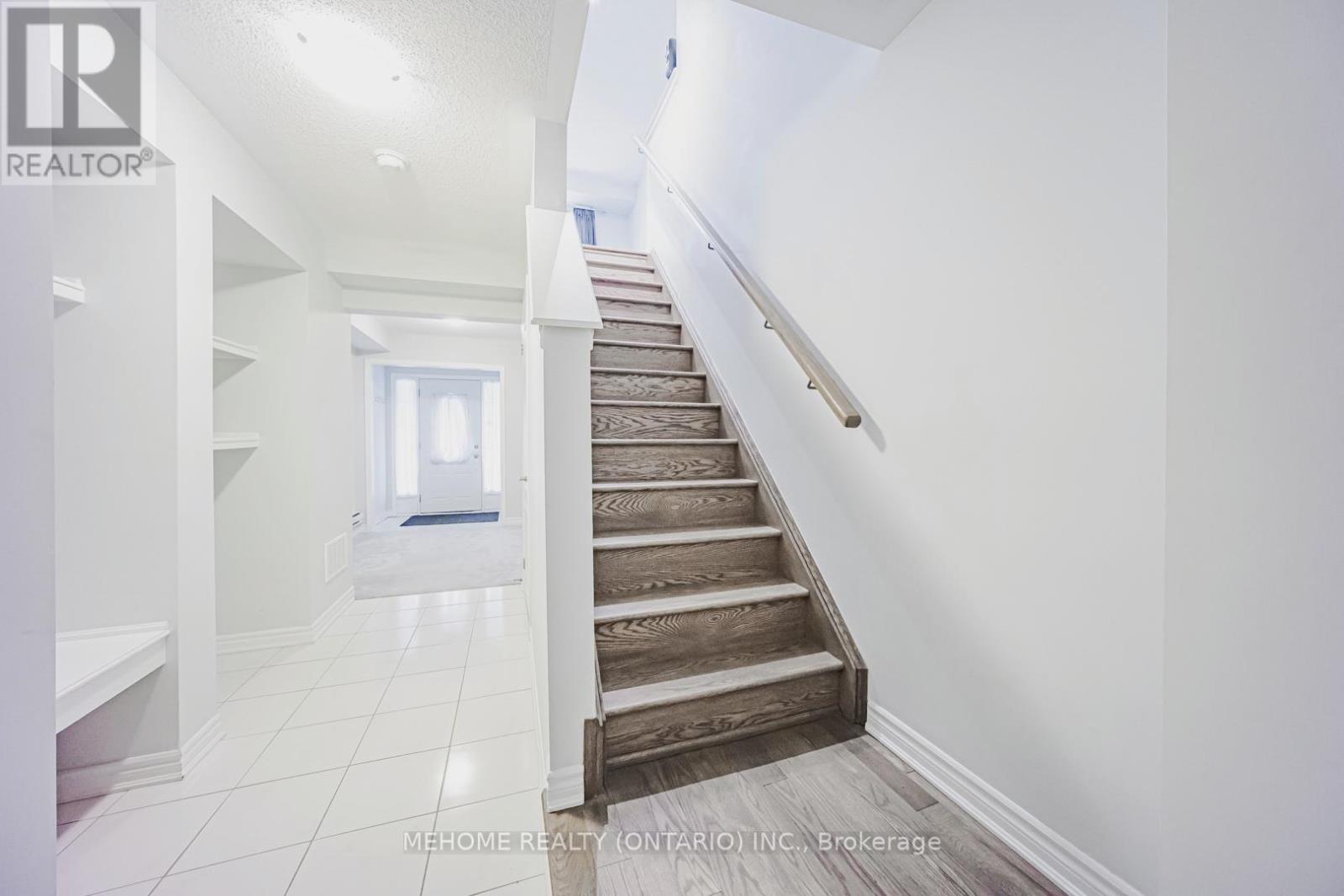 10 Stocks Lane, Aurora, Ontario  L4G 0Y2 - Photo 6 - N12701914