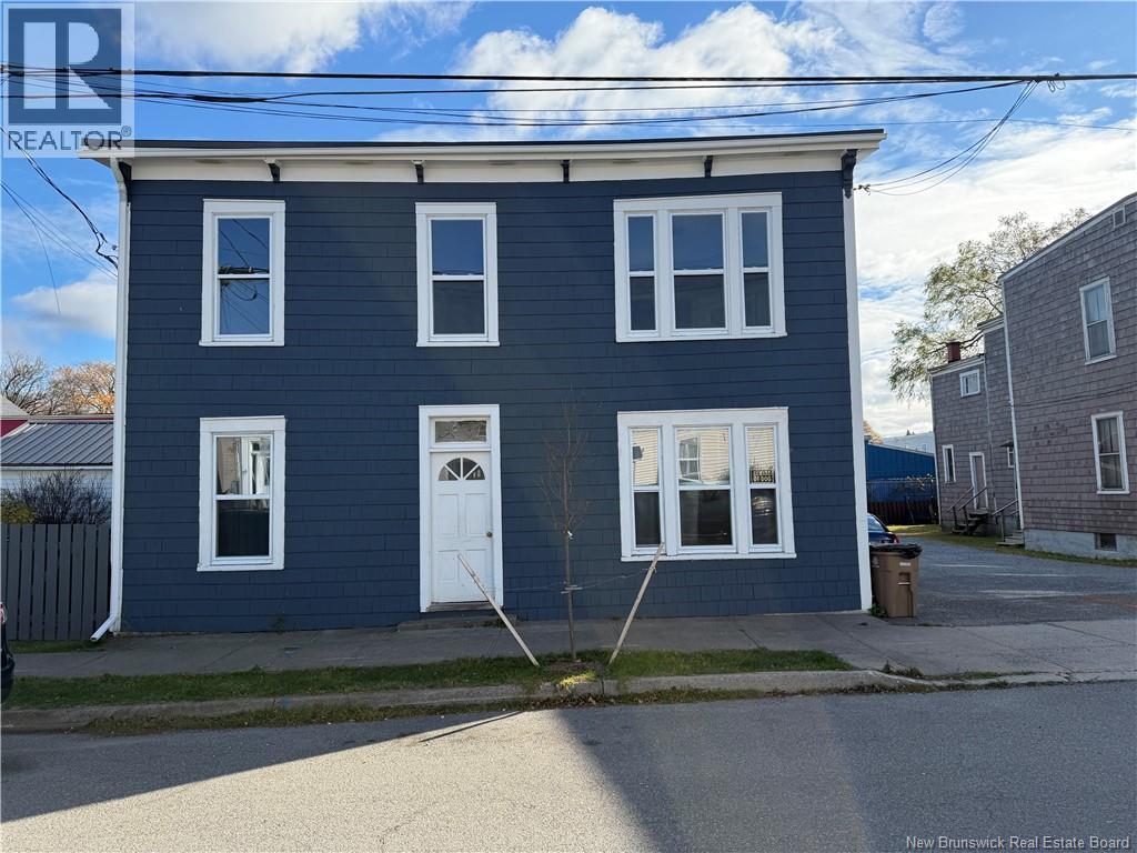 100-102 Guilford Street, Saint John, New Brunswick  E2M 1V6 - Photo 1 - NB132187