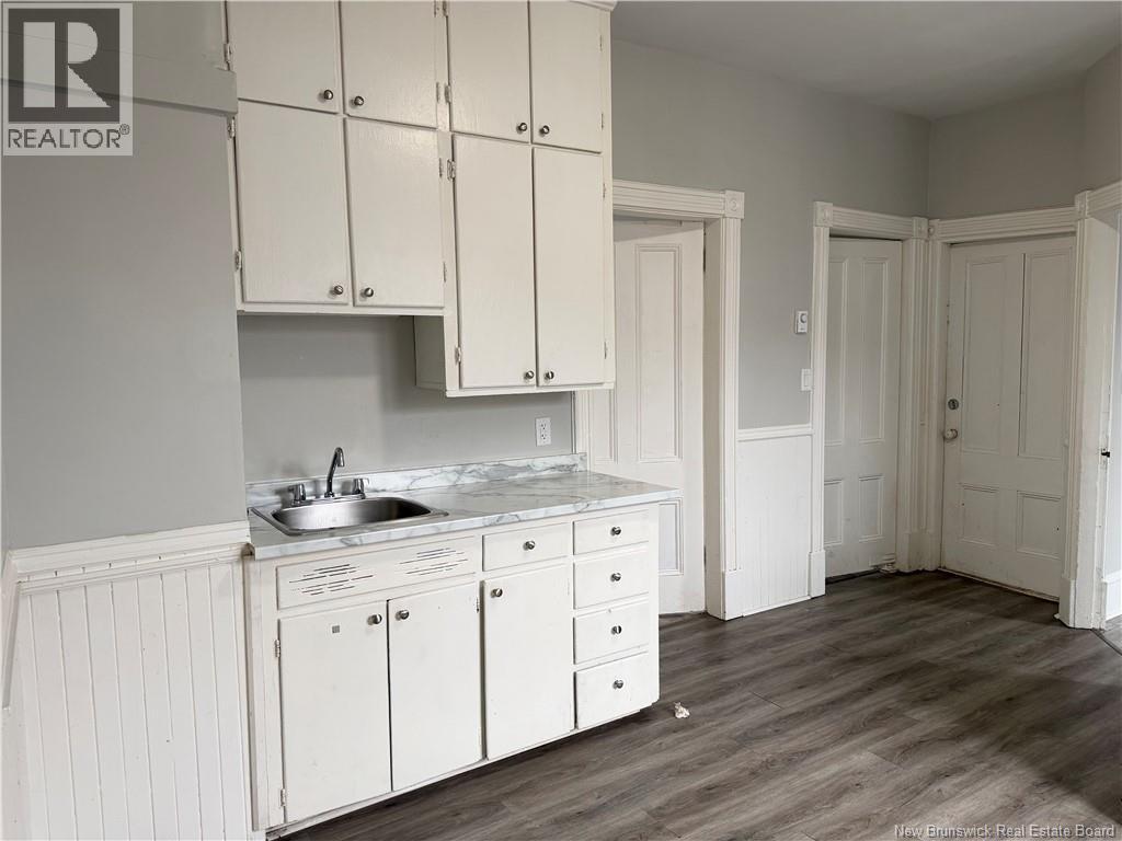 100-102 Guilford Street, Saint John, New Brunswick  E2M 1V6 - Photo 9 - NB132187