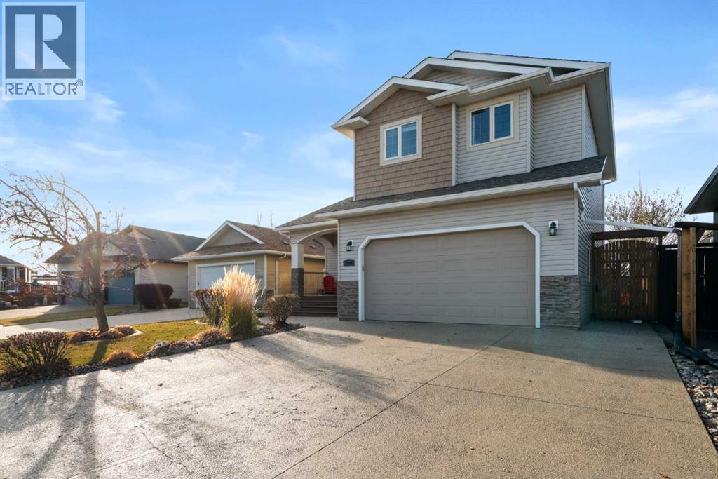 3308 51 Streetclose, Camrose, Alberta  T4V 4B3 - Photo 3 - A2276772