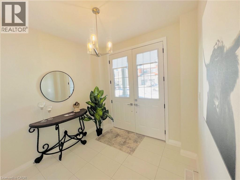 11 Cherry Blossom Heights, Hamilton, Ontario  L9B 0E9 - Photo 3 - 40792259