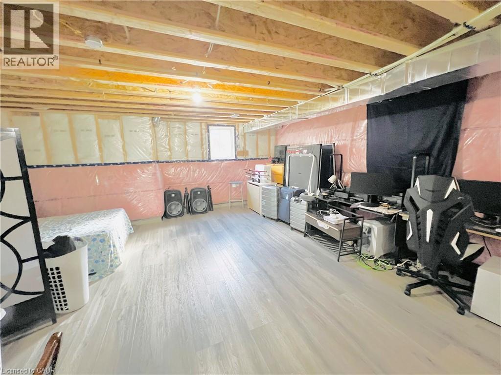 11 Cherry Blossom Heights, Hamilton, Ontario  L9B 0E9 - Photo 39 - 40792259