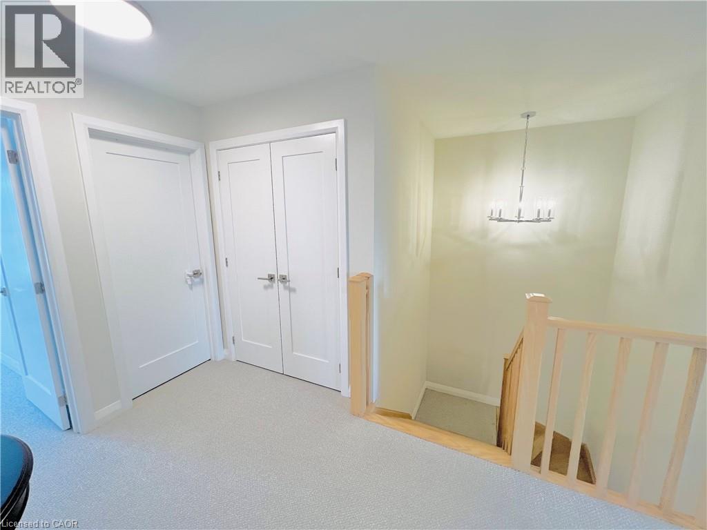 11 Cherry Blossom Heights, Hamilton, Ontario  L9B 0E9 - Photo 32 - 40792259