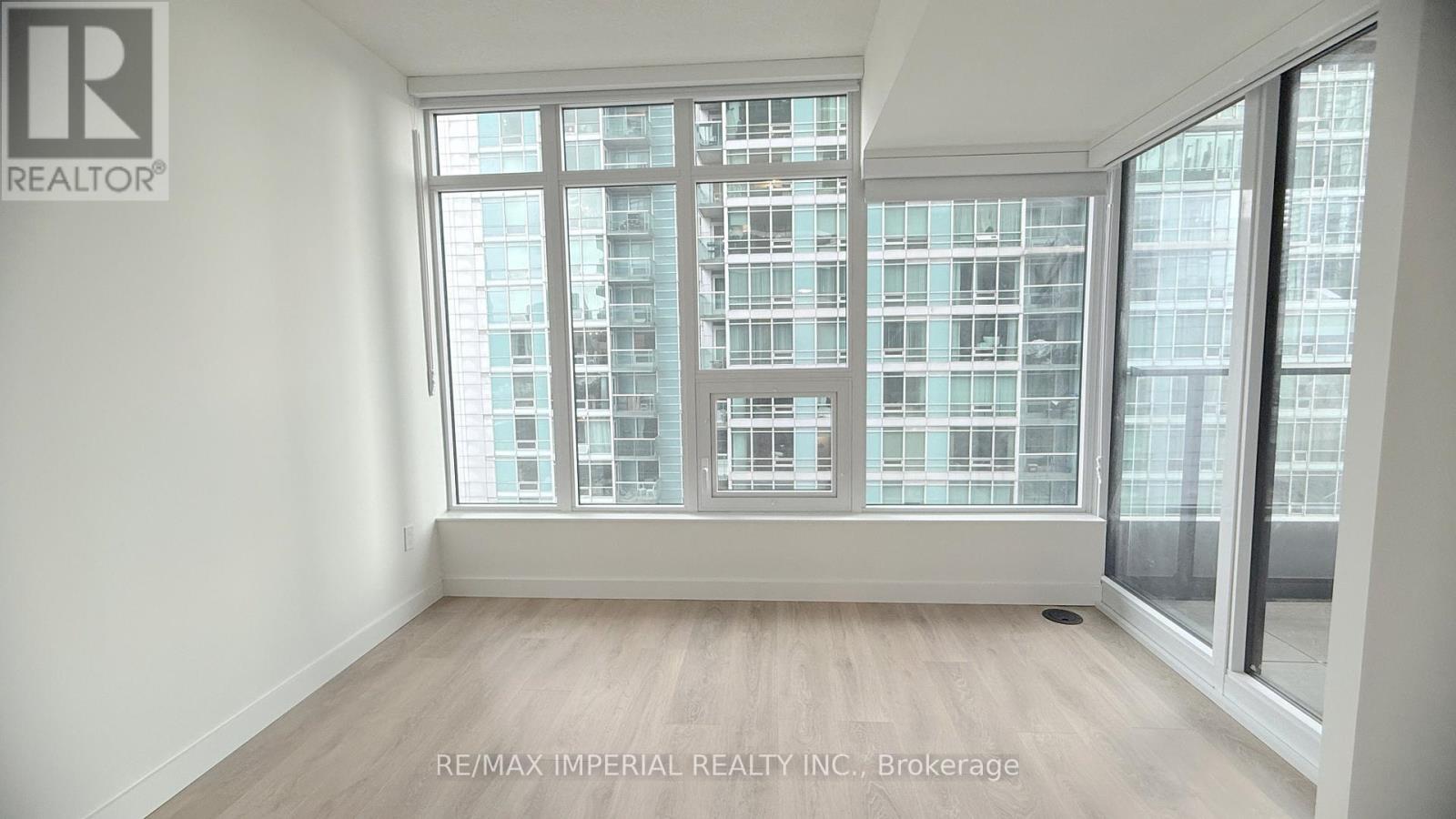 606 - 1 Concord Cityplace Way, Toronto, Ontario  M5V 0X3 - Photo 16 - C12701918