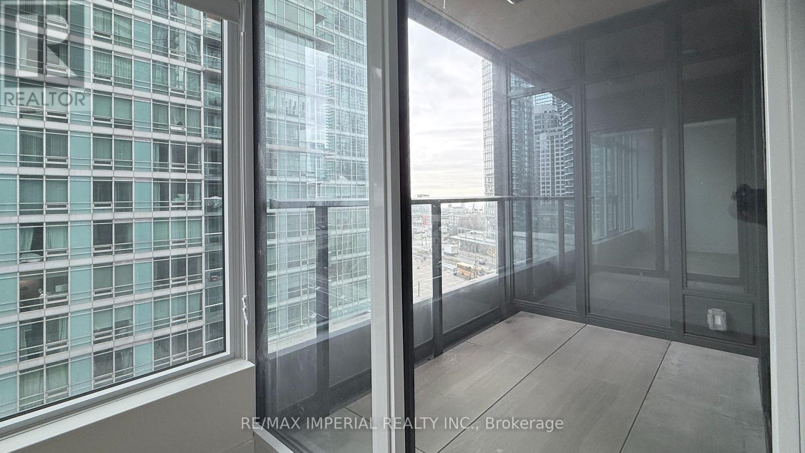 606 - 1 Concord Cityplace Way, Toronto, Ontario  M5V 0X3 - Photo 18 - C12701918