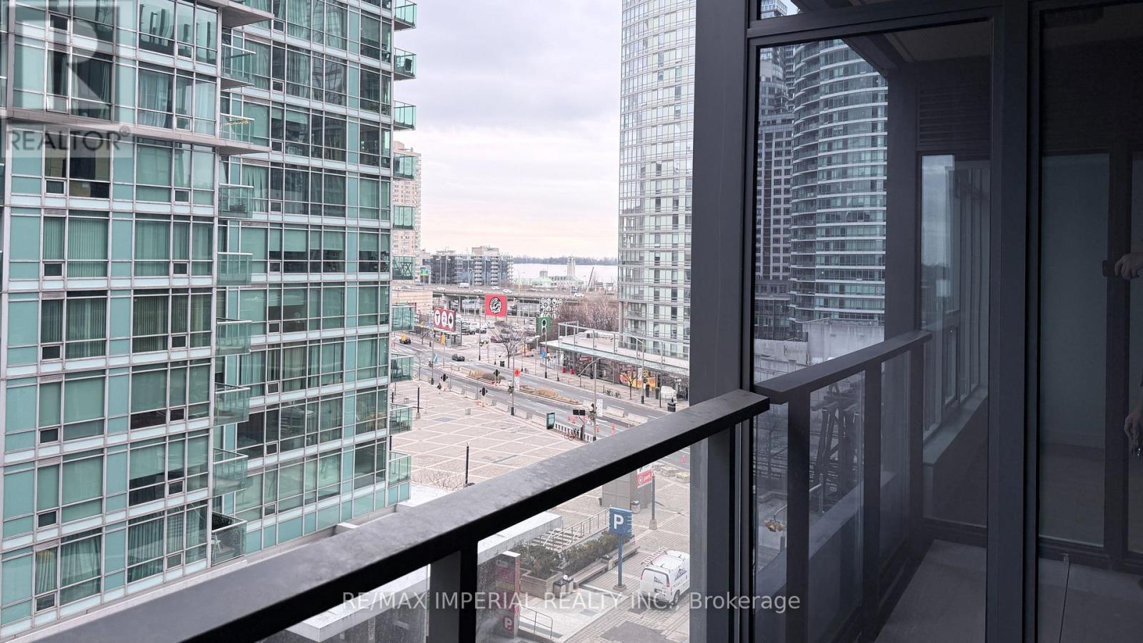 606 - 1 Concord Cityplace Way, Toronto, Ontario  M5V 0X3 - Photo 22 - C12701918