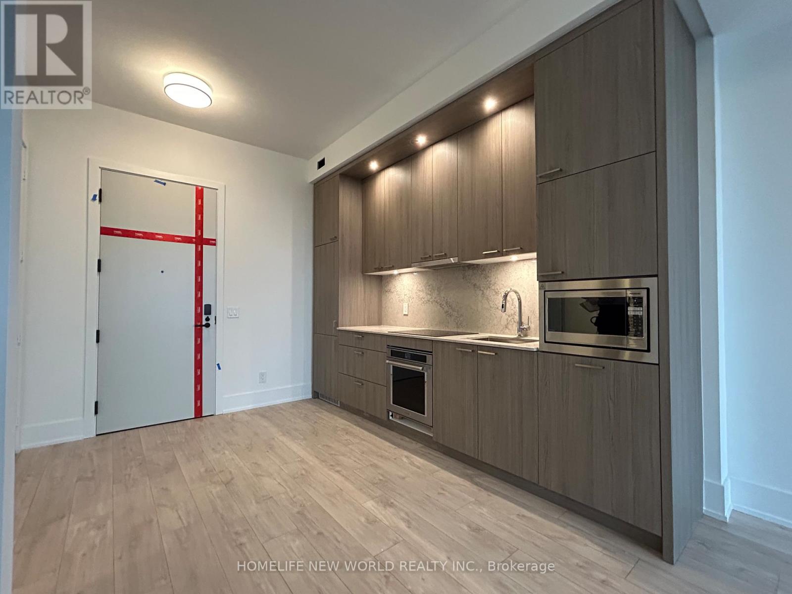 1007 - 115 Denison Avenue, Toronto, Ontario  M5T 2N1 - Photo 2 - C12701928