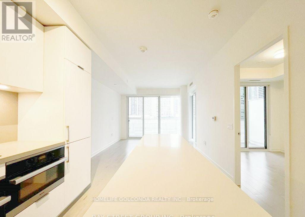 719 - 15 Queens Quay E, Toronto, Ontario  M5E 0C5 - Photo 5 - C12701936