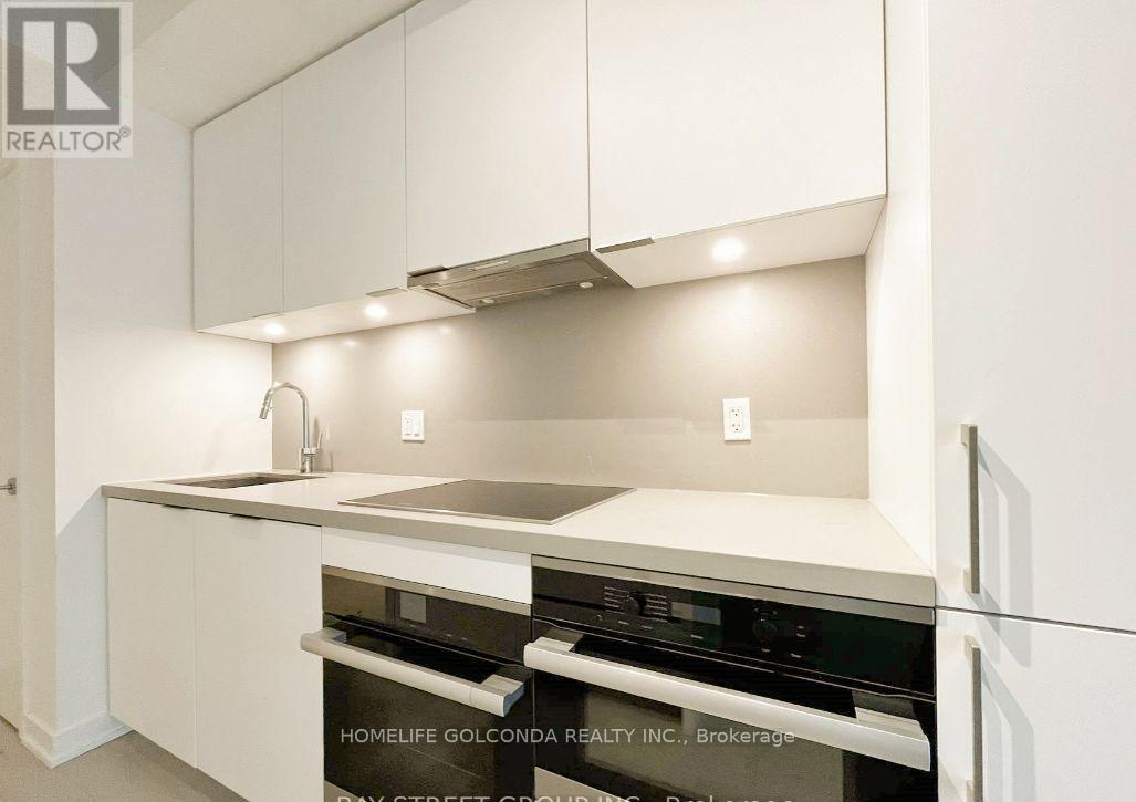 719 - 15 Queens Quay E, Toronto, Ontario  M5E 0C5 - Photo 7 - C12701936