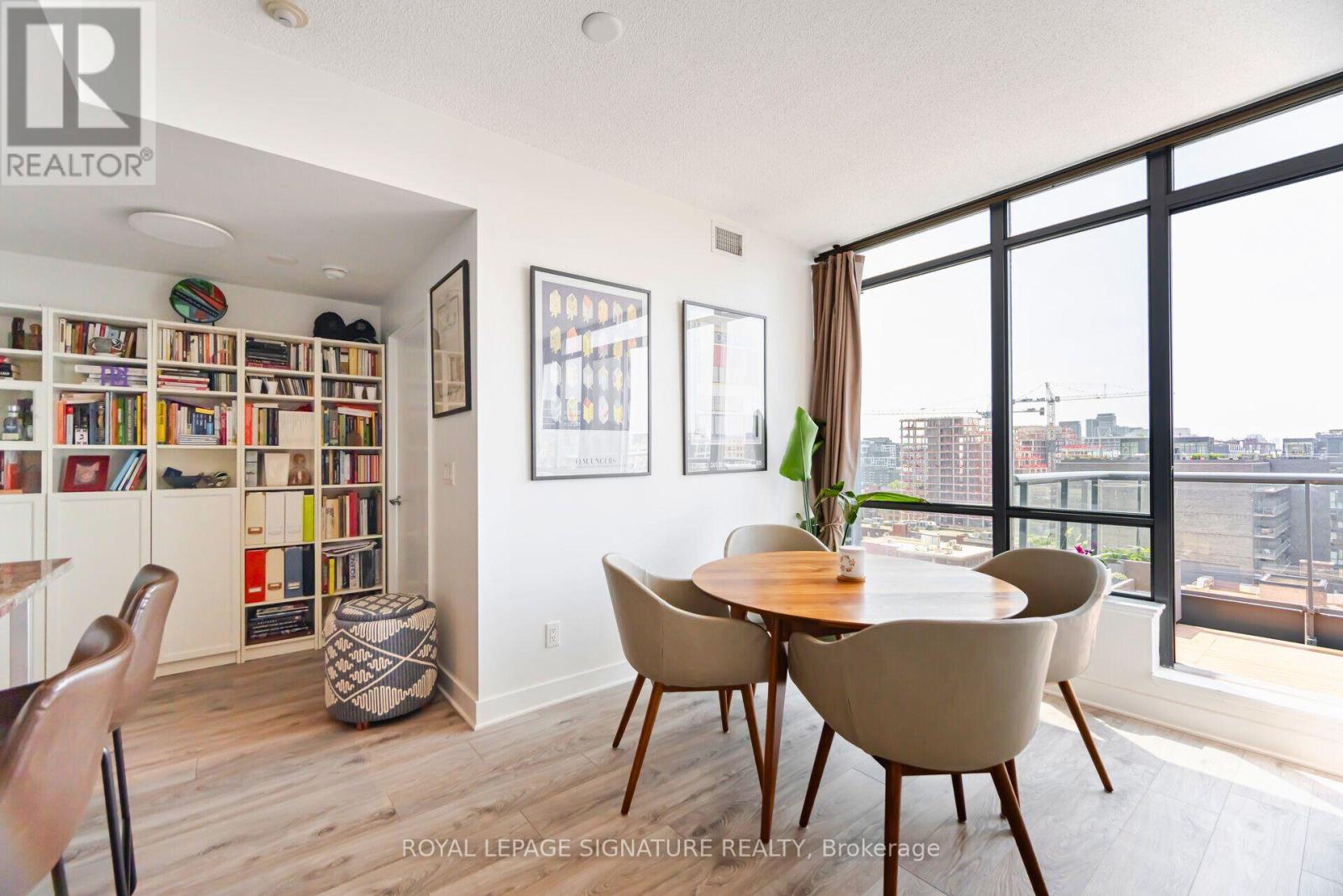 1405 - 438 King Street W, Toronto, Ontario  M5V 3T9 - Photo 11 - C12701956