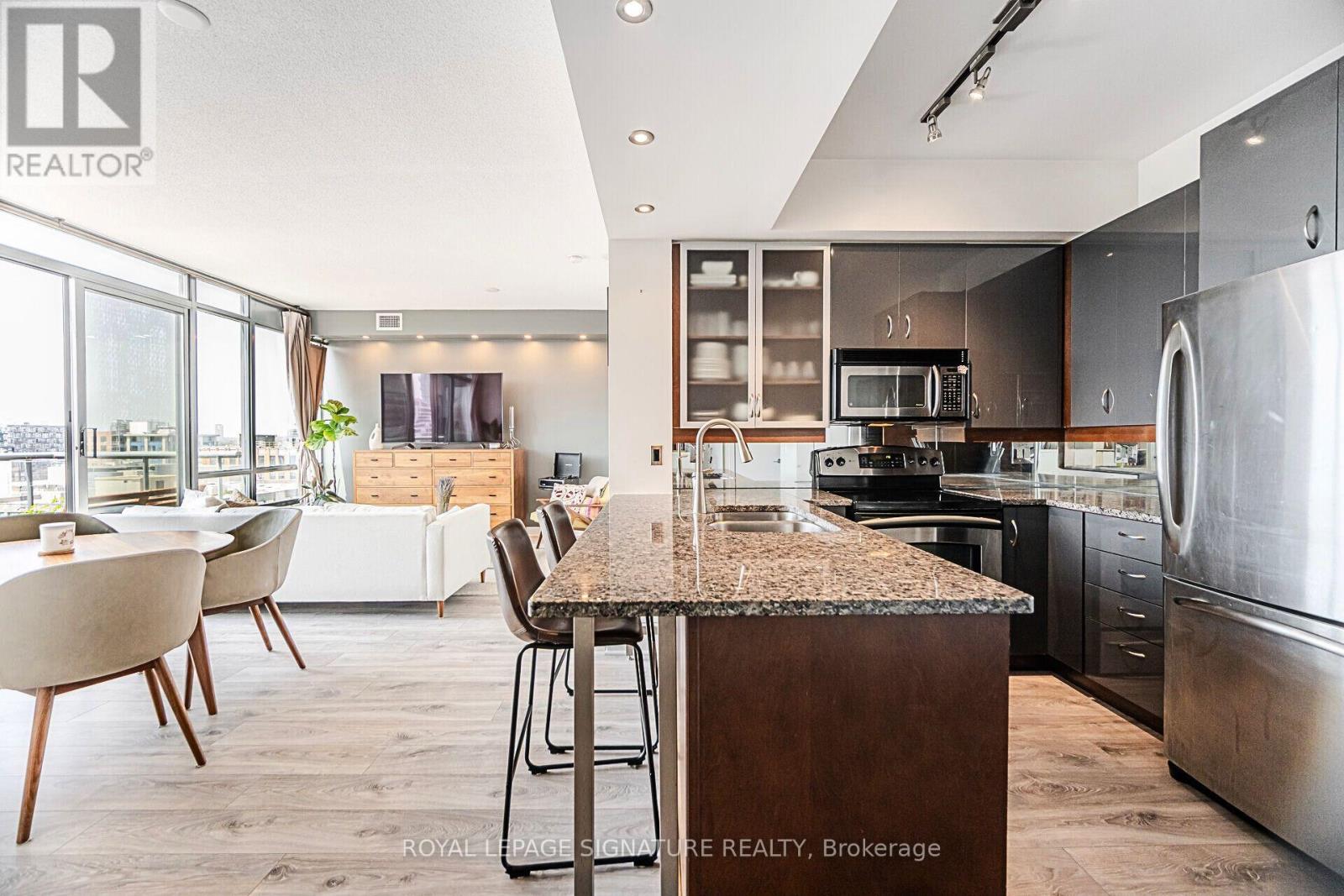 1405 - 438 King Street W, Toronto, Ontario  M5V 3T9 - Photo 4 - C12701956