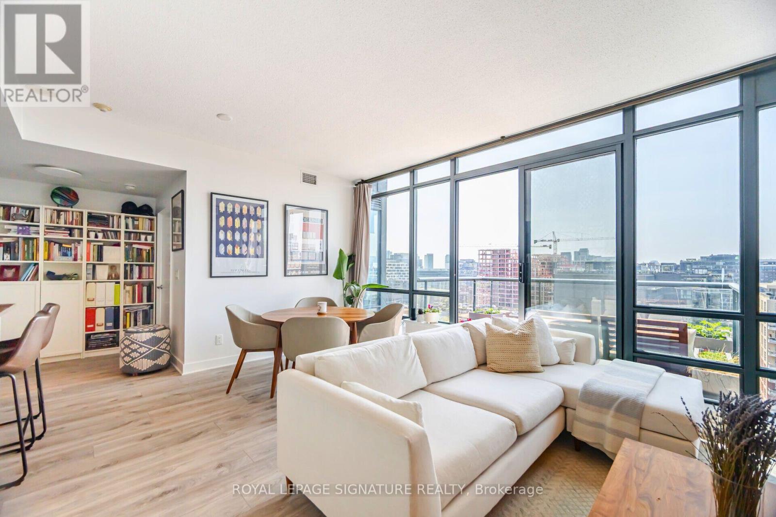 1405 - 438 King Street W, Toronto, Ontario  M5V 3T9 - Photo 6 - C12701956