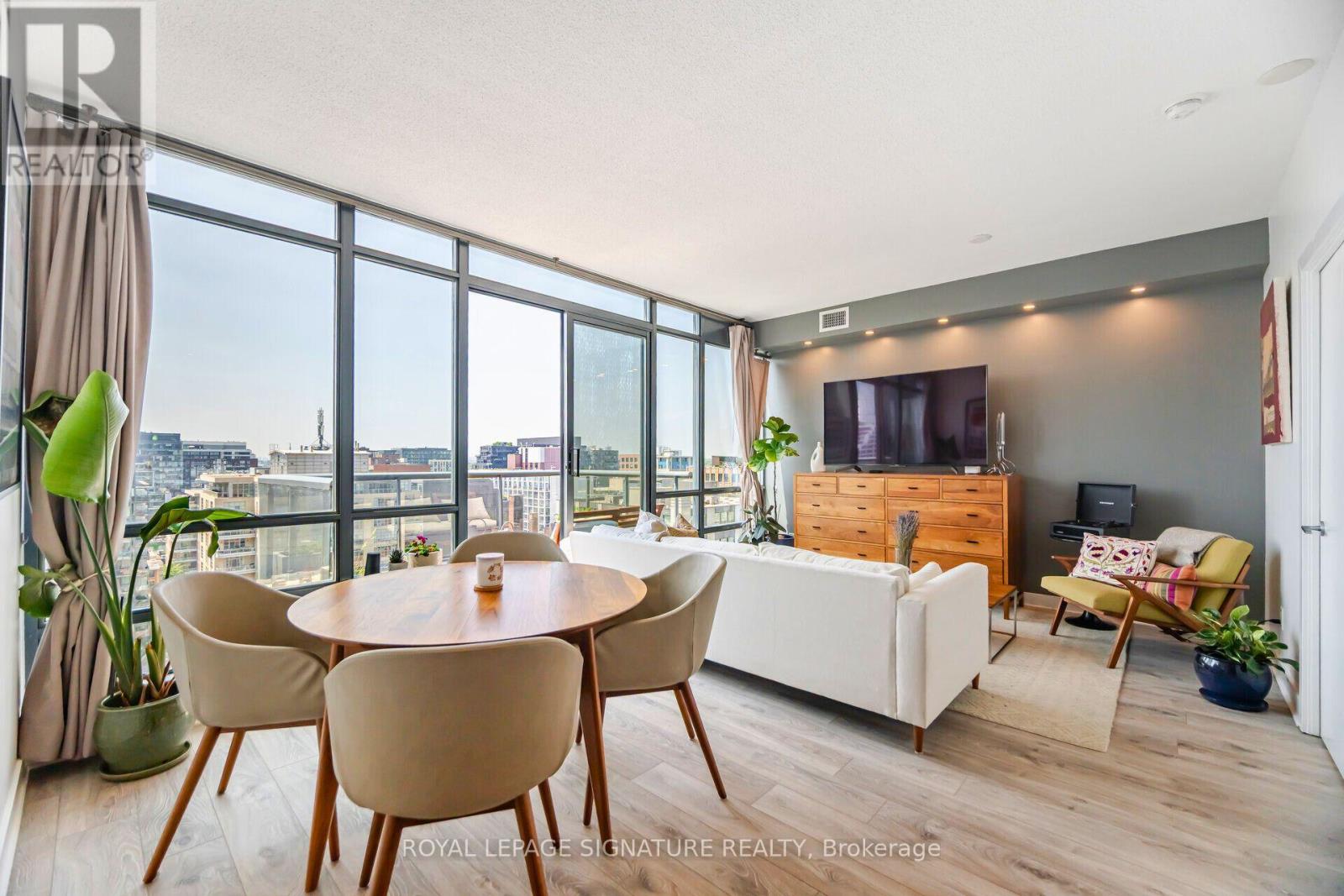 1405 - 438 King Street W, Toronto, Ontario  M5V 3T9 - Photo 7 - C12701956