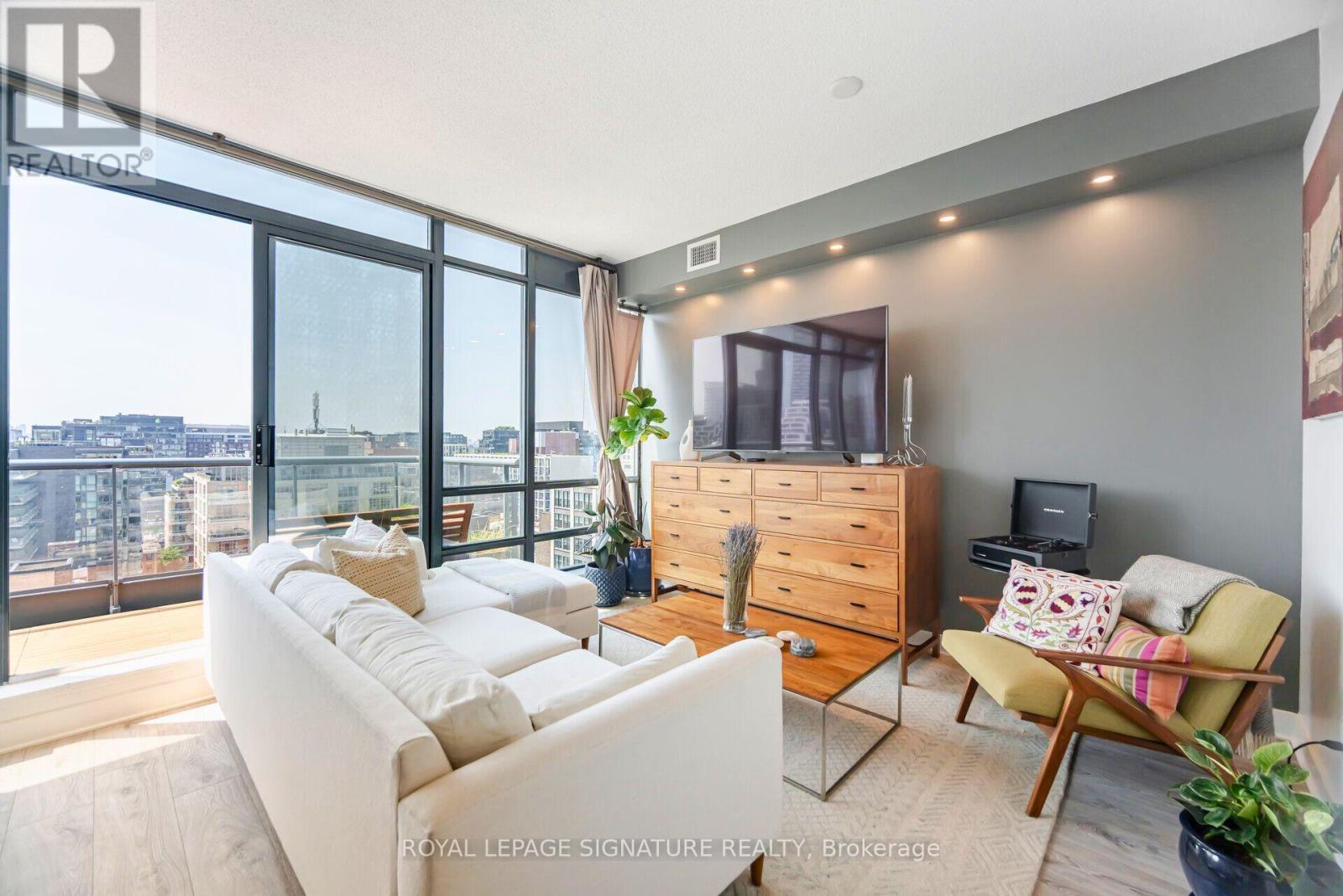 1405 - 438 King Street W, Toronto, Ontario  M5V 3T9 - Photo 8 - C12701956