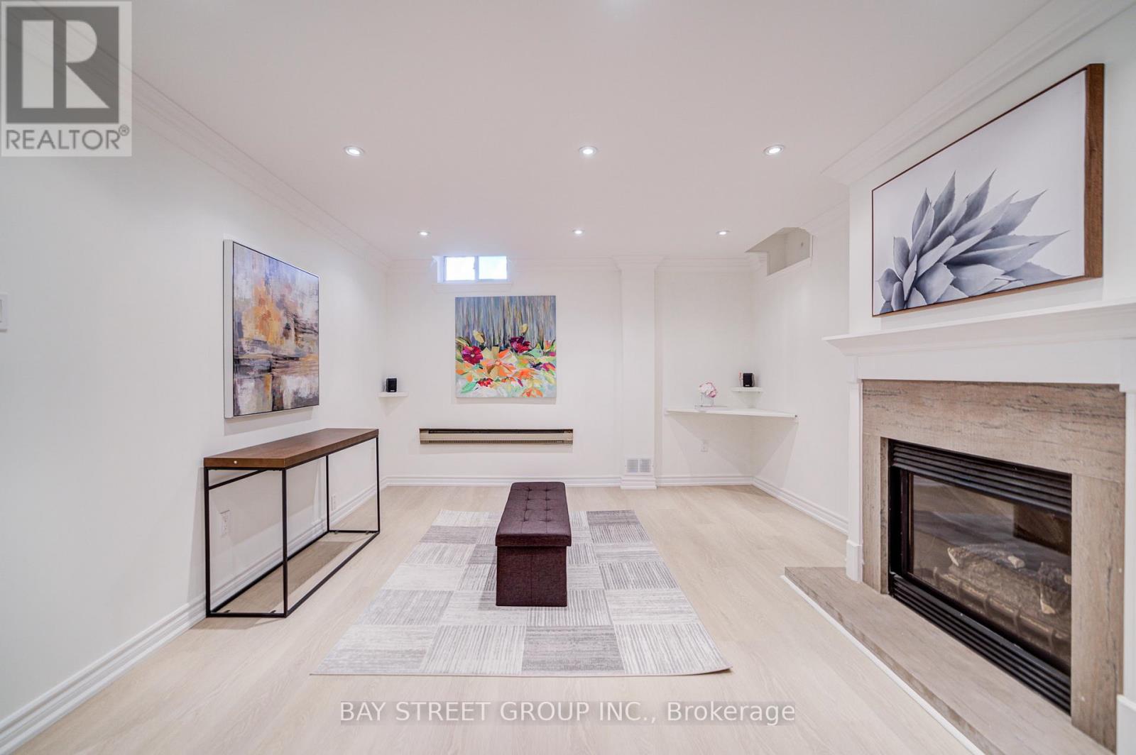 214 William Roe Boulevard, Newmarket, Ontario  L3Y 1B5 - Photo 42 - N12701924