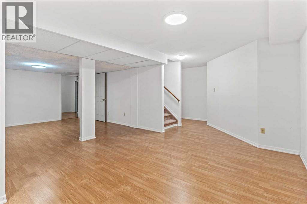 1024 Santana Road Nw, Calgary, Alberta  T3K 3M2 - Photo 40 - A2260607