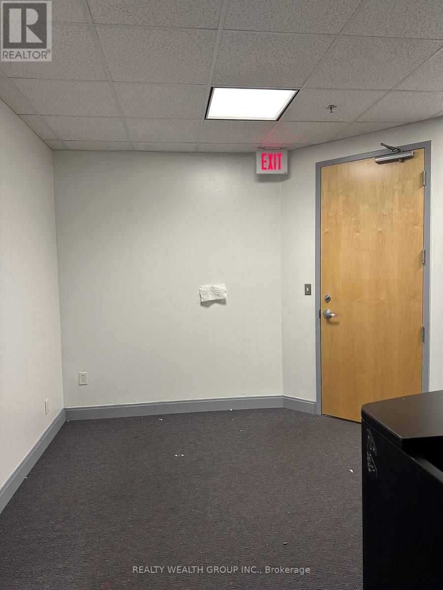 309 - 2250 Bovaird Drive E, Brampton, Ontario  L6R 0W3 - Photo 14 - W12701930