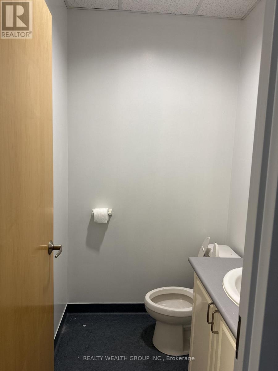 309 - 2250 Bovaird Drive E, Brampton, Ontario  L6R 0W3 - Photo 6 - W12701930