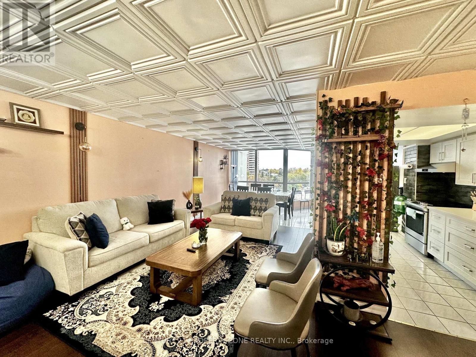 510 - 3 Rowntree Road, Toronto, Ontario  M9V 5G8 - Photo 2 - W12701942