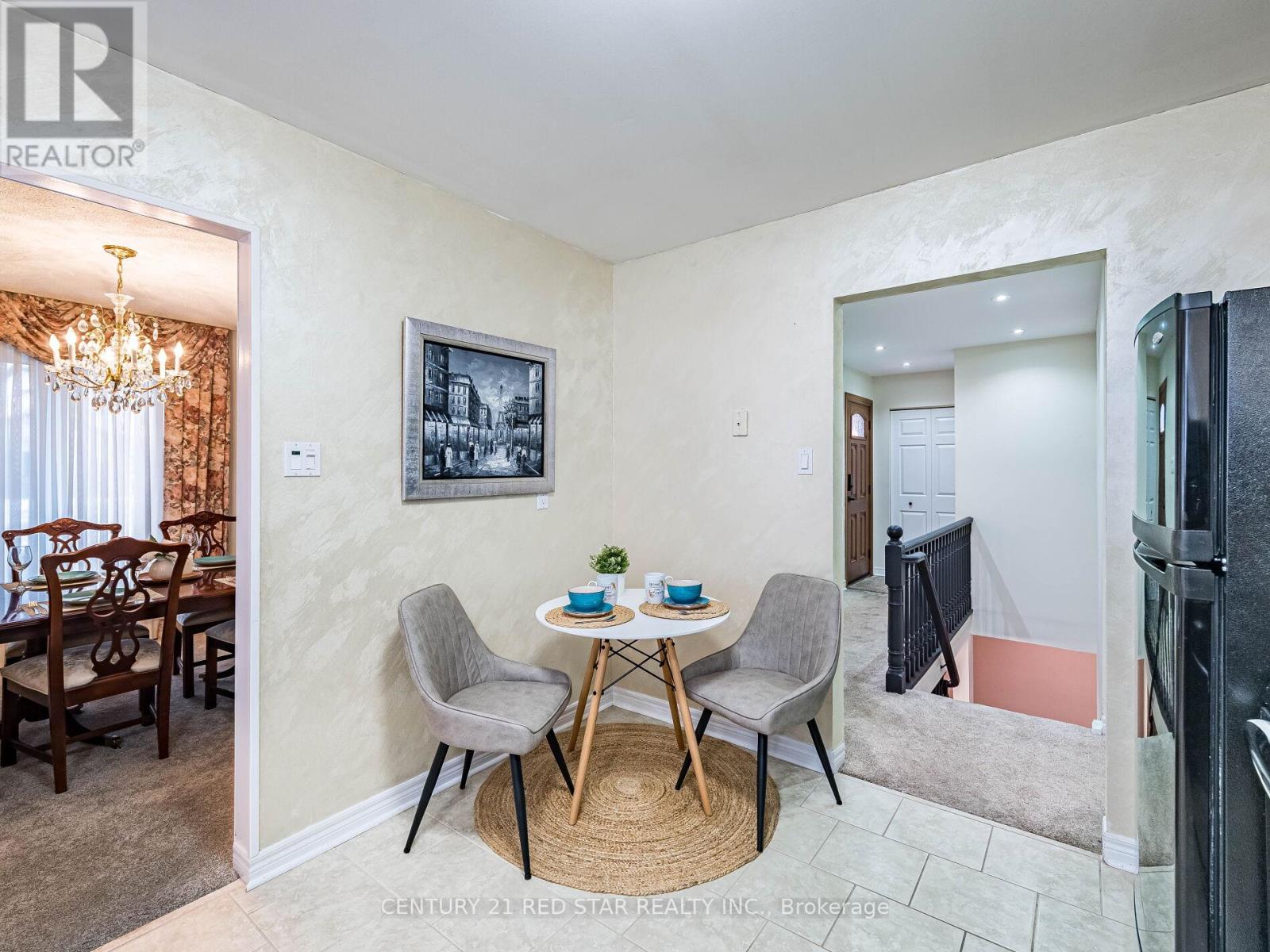 25 Devonshire Drive, Brampton, Ontario  L6T 3G5 - Photo 13 - W12701950