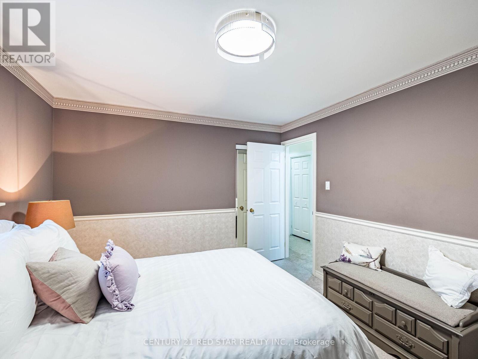 25 Devonshire Drive, Brampton, Ontario  L6T 3G5 - Photo 21 - W12701950