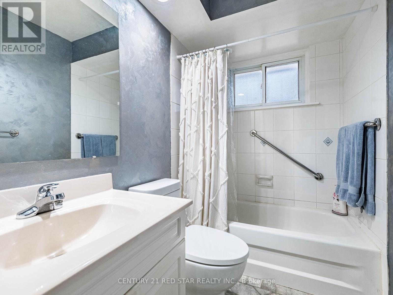 25 Devonshire Drive, Brampton, Ontario  L6T 3G5 - Photo 24 - W12701950