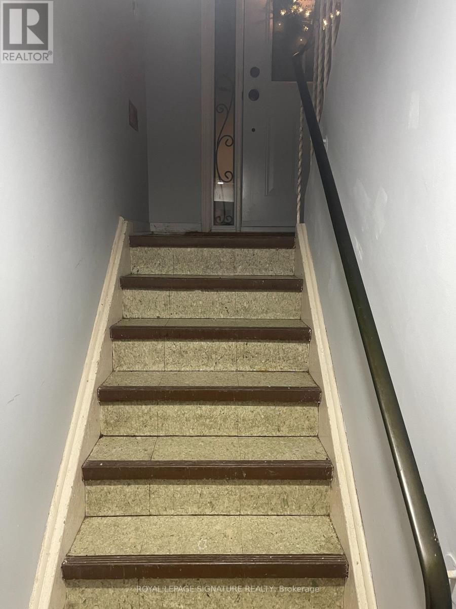 BASEMENT APT # 2 - 62 IANGROVE TERRACE, Toronto, Ontario