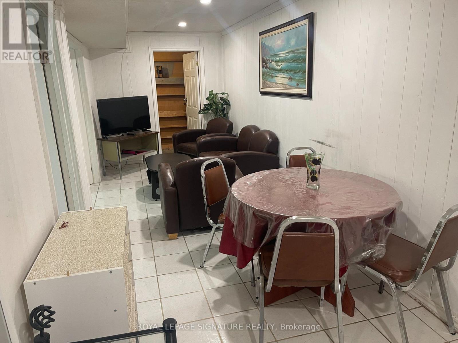 Basement Apt # 2 - 62 Iangrove Terrace, Toronto, Ontario  M1W 2H2 - Photo 4 - E12697364