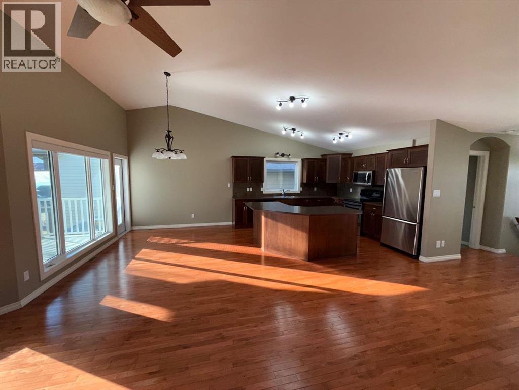 565 Edinburgh Road W, Lethbridge, Alberta  T1J 4E2 - Photo 12 - A2279704