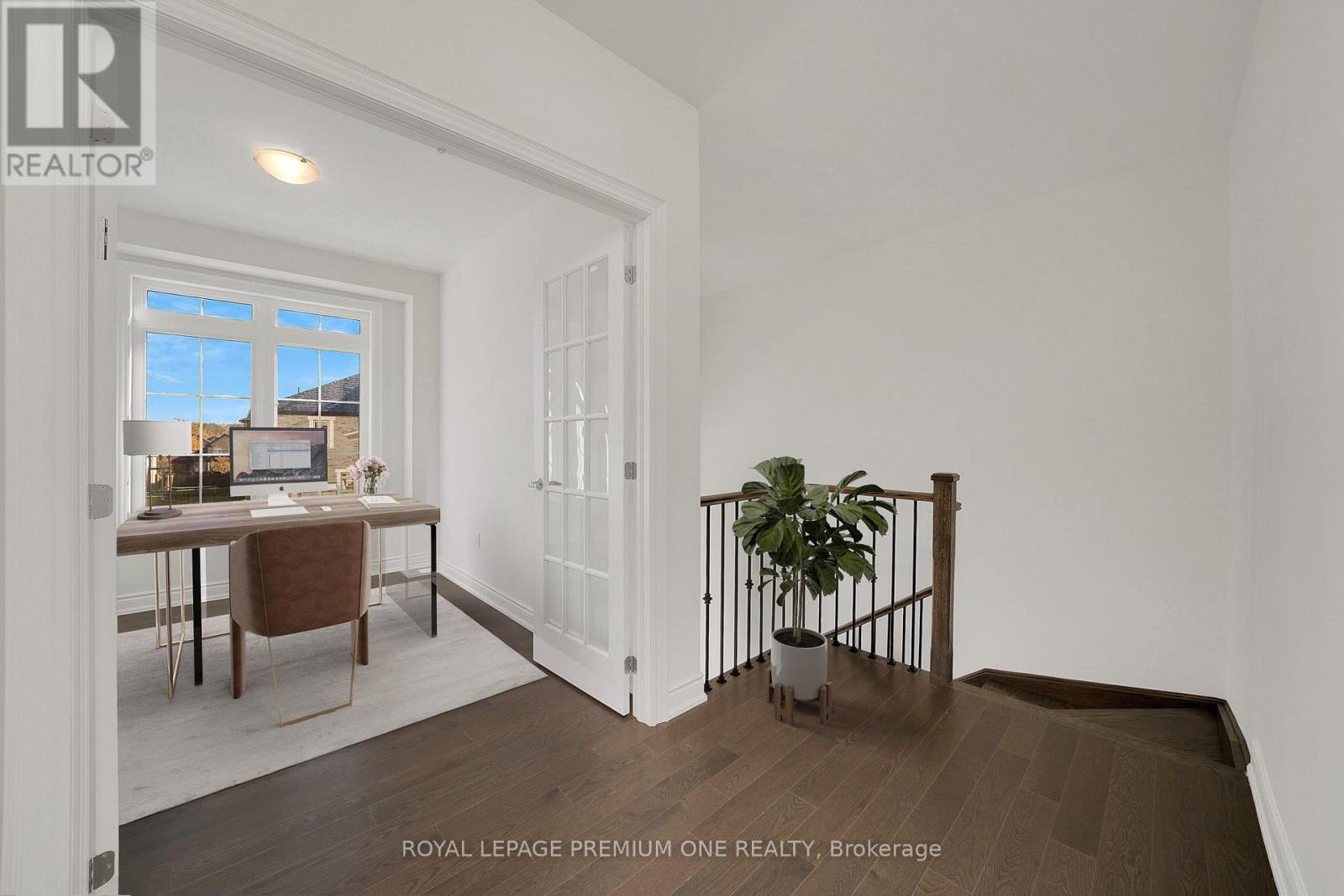 32 James Walker Avenue, Caledon, Ontario  L7C 0H1 - Photo 2 - W12701964