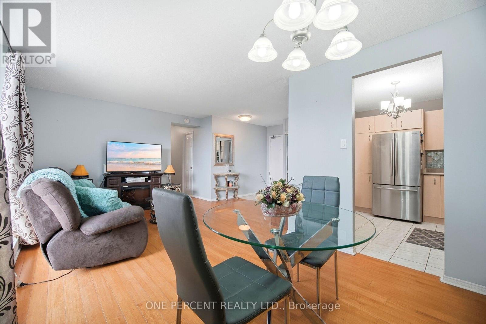 #1110 - 1100 Caven Street, Mississauga, Ontario  L5G 4N3 - Photo 15 - W12701966