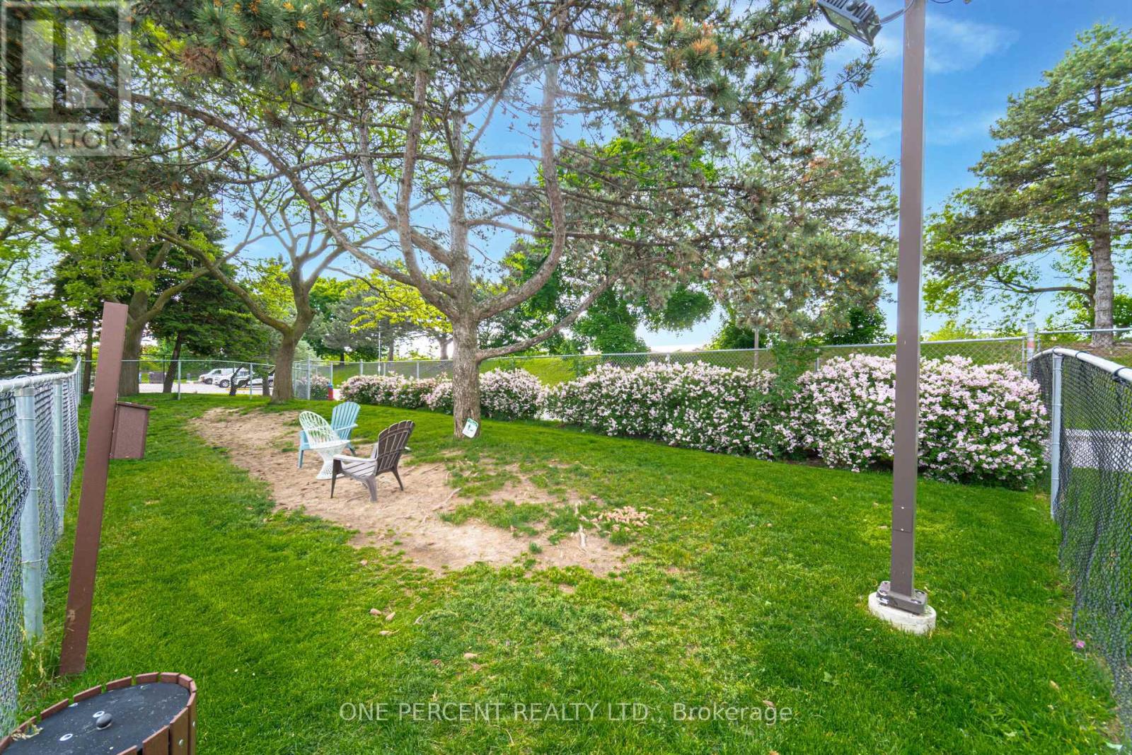 #1110 - 1100 Caven Street, Mississauga, Ontario  L5G 4N3 - Photo 48 - W12701966