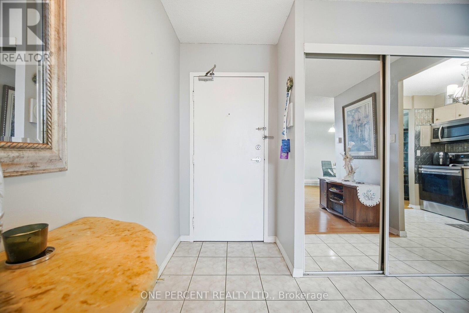 #1110 - 1100 Caven Street, Mississauga, Ontario  L5G 4N3 - Photo 8 - W12701966